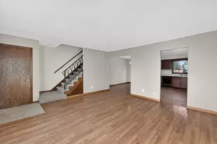 5907 Rattman Rd, Madison, WI 53718 - Photo 7