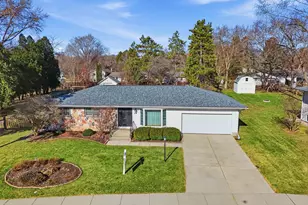 414 Woodview Dr, Sun Prairie, WI 53590 - Photo 53