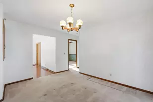 414 Woodview Dr, Sun Prairie, WI 53590 - Photo 19