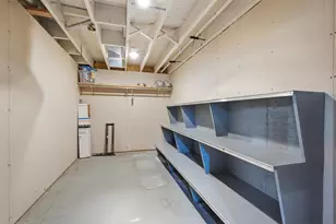 414 Woodview Dr, Sun Prairie, WI 53590 - Photo 41