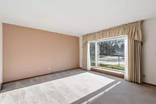 414 Woodview Dr, Sun Prairie, WI 53590 - Photo 11