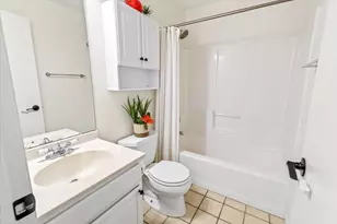 3272 Stonecreek Dr, Madison, WI 53719 - Photo 29