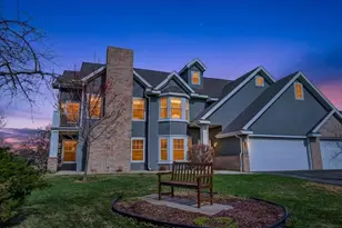 3272 Stonecreek Dr, Madison, WI 53719 - Photo 33