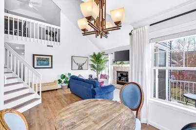 3272 Stonecreek Drive, Madison, WI 53719 - Photo 11