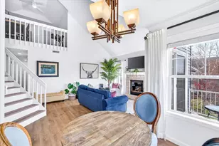 3272 Stonecreek Dr, Madison, WI 53719 - Photo 11