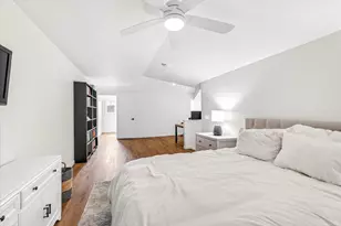 3272 Stonecreek Dr, Madison, WI 53719 - Photo 19