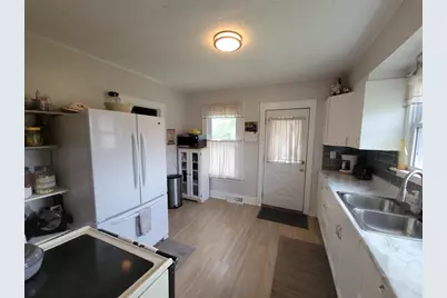 1018 Elm Street, Wisconsin Dells, WI 53965 - Photo 9