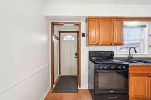 3439 S 80th St, Milwaukee, WI 53219 - Photo 11