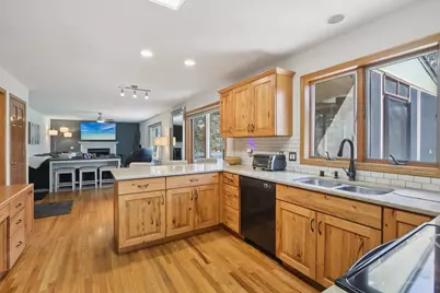 2524 Targhee Street, Fitchburg, WI 53711 - Photo 9