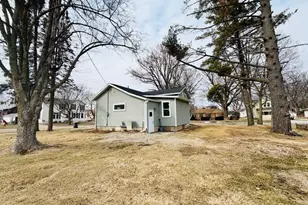 1404 22nd Ave, Monroe, WI 53566 - Photo 5