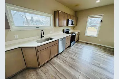 1404 22nd Avenue, Monroe, WI 53566 - Photo 7