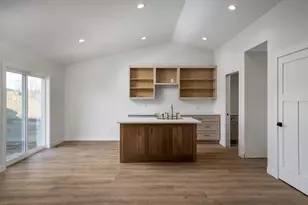 207 N Lawrence Ave, Tomah, WI 54660 - Photo 5