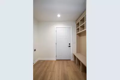 207 N Lawrence Avenue, Tomah, WI 54660 - Photo 7