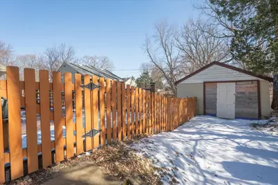 1621 Loftsgordon Avenue, Madison, WI 53704 - Photo 29
