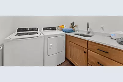 602 Eisenhower Street, Baraboo, WI 53913 - Photo 13