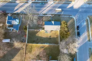 818 E State St, Mauston, WI 53948 - Photo 37