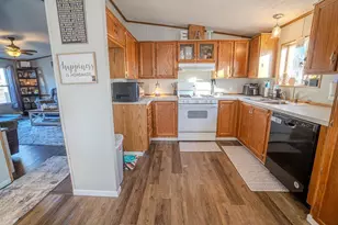 818 E State St, Mauston, WI 53948 - Photo 11