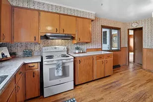 1005 Tompkins Dr, Madison, WI 53716 - Photo 17