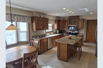 2839 Cambridge Court, Janesville, WI 53548 - Photo 13
