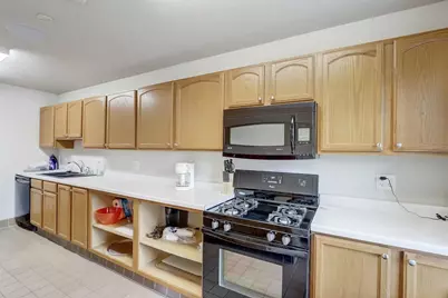 L75 Pond View Court, Janesville, WI 53548 - Photo 43