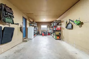 423 N Wright Rd, Janesville, WI 53546 - Photo 29