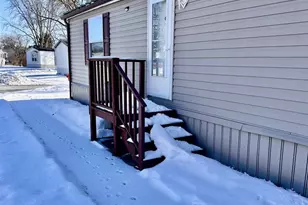 1513 Indigo Dr, Oshkosh, WI 54902 - Photo 5