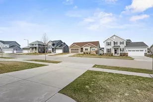 1317 Brunette Downs Dr, Madison, WI 53718 - Photo 57