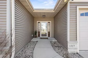 1317 Brunette Downs Dr, Madison, WI 53718 - Photo 7