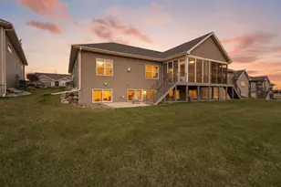 1317 Brunette Downs Dr, Madison, WI 53718 - Photo 37