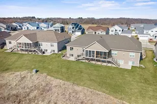 1317 Brunette Downs Dr, Madison, WI 53718 - Photo 63