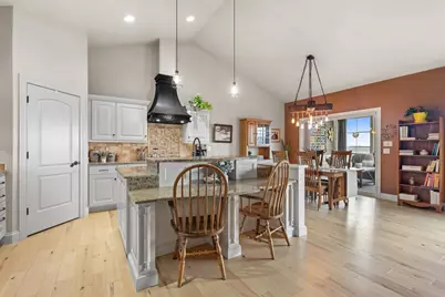 1317 Brunette Downs Drive, Madison, WI 53718 - Photo 9