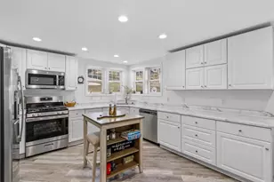 1201 W Conant St, Portage, WI 53901 - Photo 27