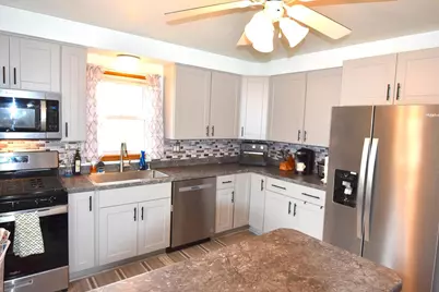 636 N Bird Street, Sun Prairie, WI 53590 - Photo 9