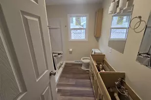 409 N Rosa Rd, Madison, WI 53705 - Photo 11