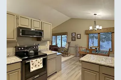 3806 Goldenrod Place, Janesville, WI 53546 - Photo 13