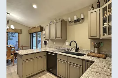 3806 Goldenrod Place, Janesville, WI 53546 - Photo 11