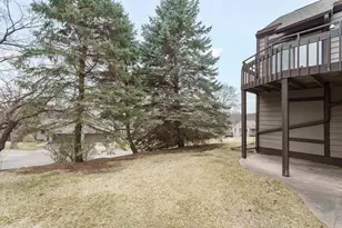 314 Country View Ct, Janesville, WI 53548 - Photo 3