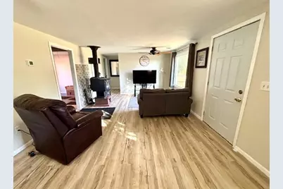 5636 S County Road D, Beloit, WI 53511 - Photo 9