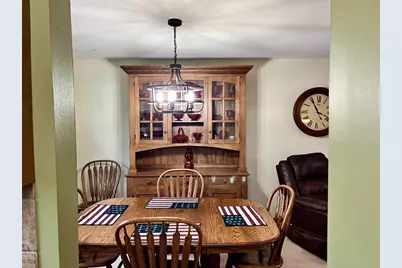 639 Sussex Drive, Janesville, WI 53546 - Photo 33