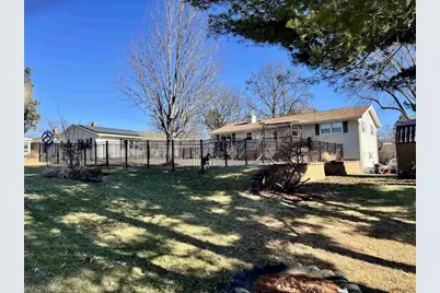 639 Sussex Drive, Janesville, WI 53546 - Photo 5