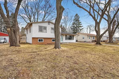 2433 Butlin Drive, Beloit, WI 53511 - Photo 3