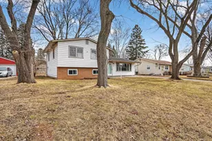 2433 Butlin Dr, Beloit, WI 53511 - Photo 3