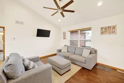 376 S 7th Street, Janesville, WI 53536 - Photo 5