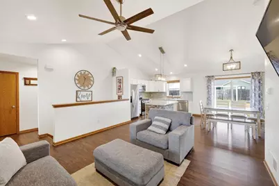 376 S 7th Street, Janesville, WI 53536 - Photo 7