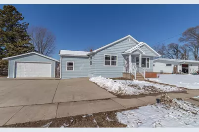 449 N Clinton Street, Princeton, WI 54968 - Photo 3