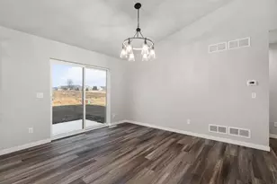 110 Windmill Ridge Rd, Janesville, WI 53536 - Photo 17