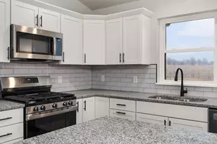 110 Windmill Ridge Rd, Janesville, WI 53536 - Photo 13