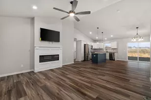 110 Windmill Ridge Rd, Janesville, WI 53536 - Photo 9