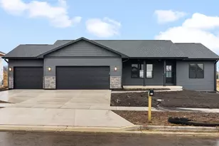 110 Windmill Ridge Rd, Janesville, WI 53536 - Photo 1