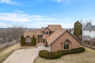 560 Russell Dr, Ripon, WI 54971 - Photo 3